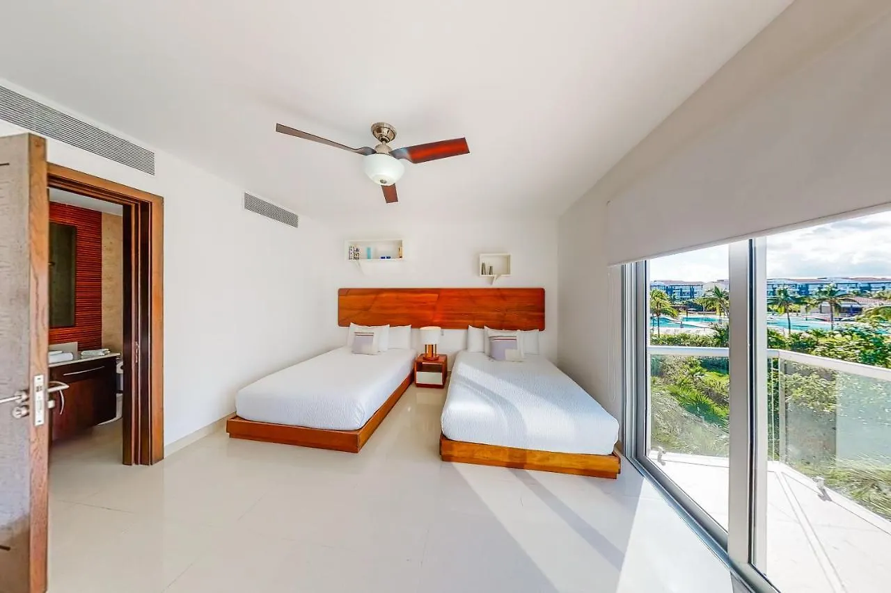 Casa Altamar Penthouse Oceanfront 123 Norte @ Mareazul Beachfront Apartment Playa del Carmen