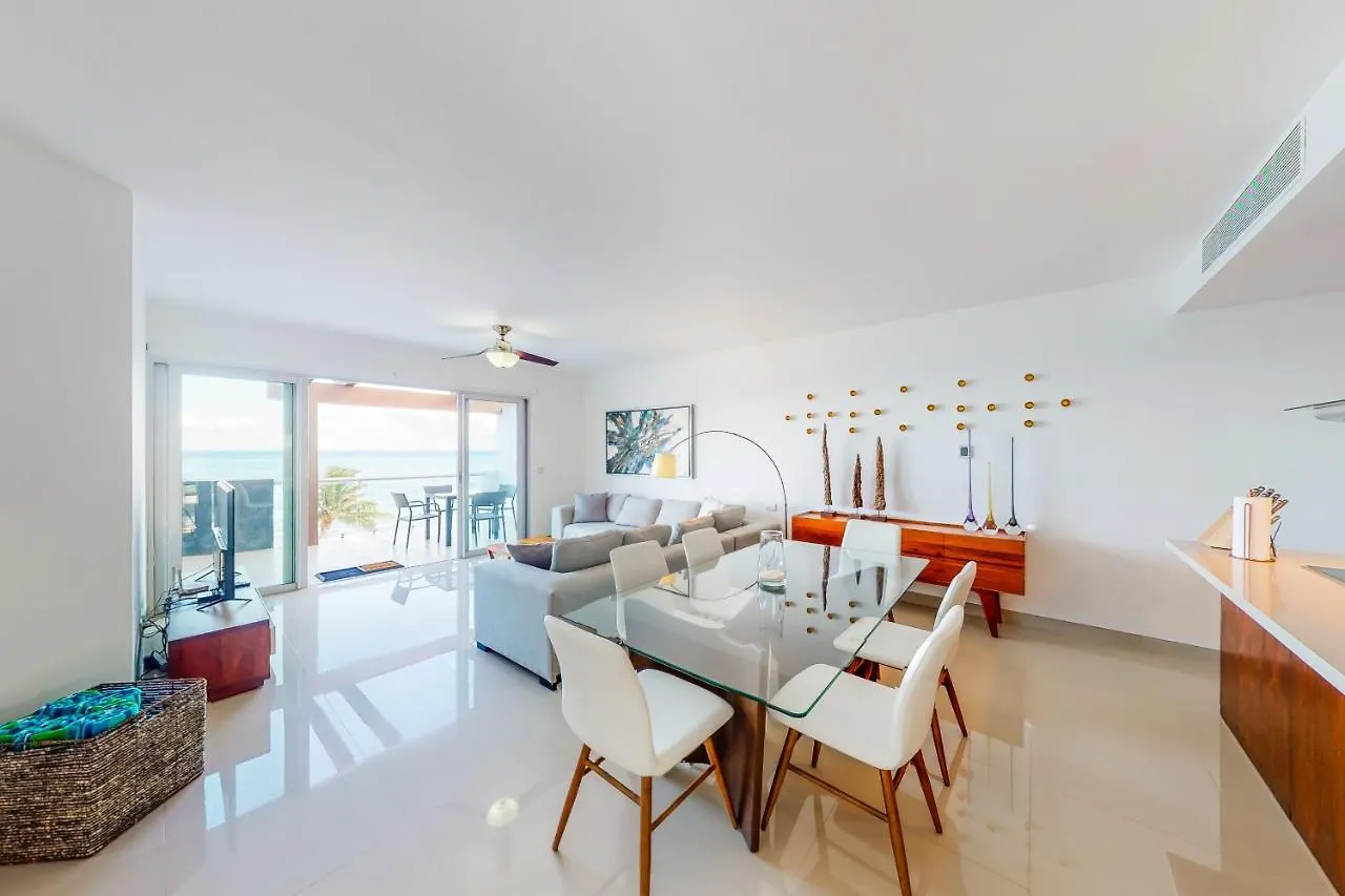 Casa Altamar Penthouse Oceanfront 123 Norte @ Mareazul Beachfront Apartment Playa del Carmen