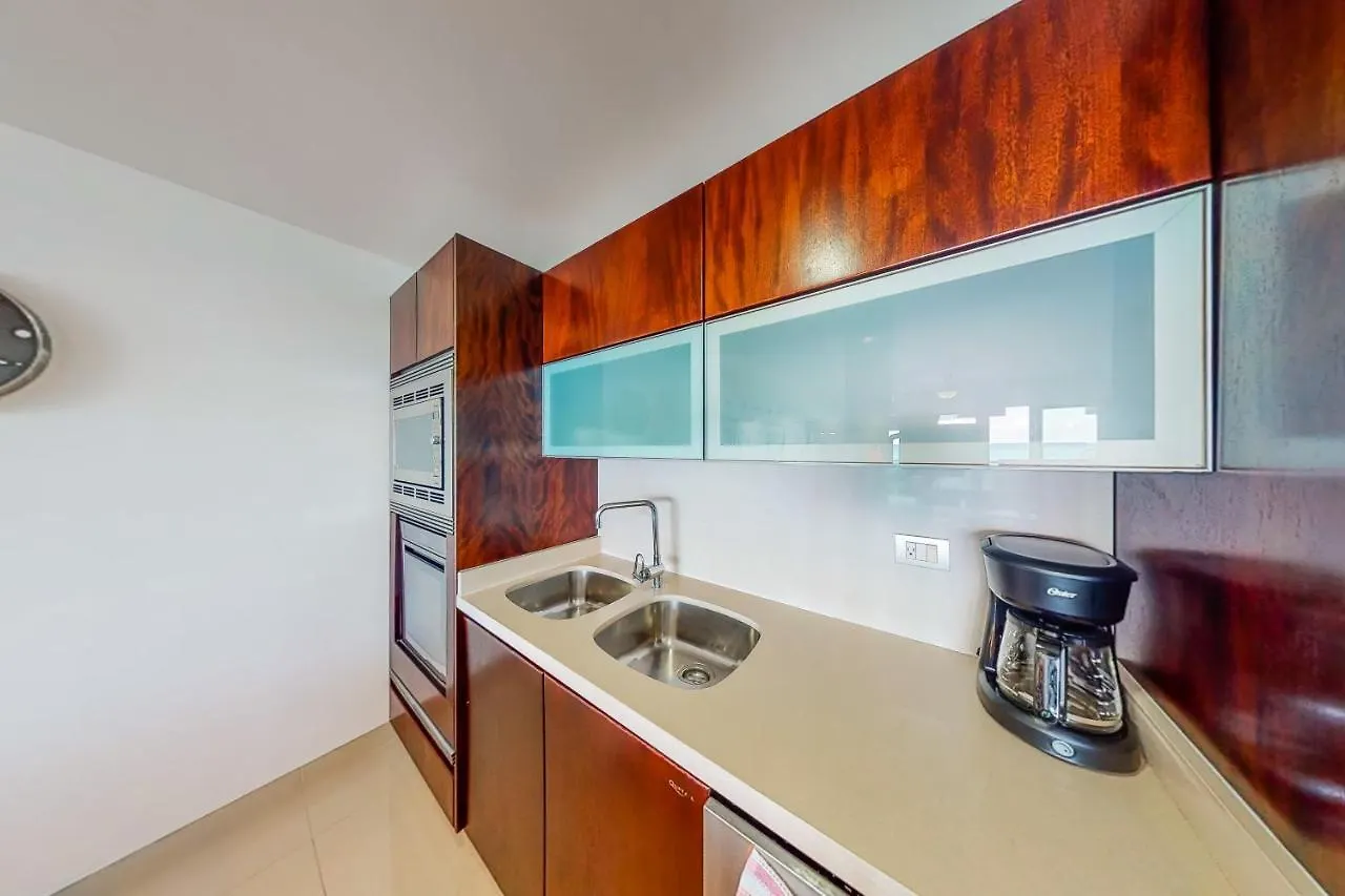 Casa Altamar Penthouse Oceanfront 123 Norte @ Mareazul Beachfront Apartment Playa del Carmen
