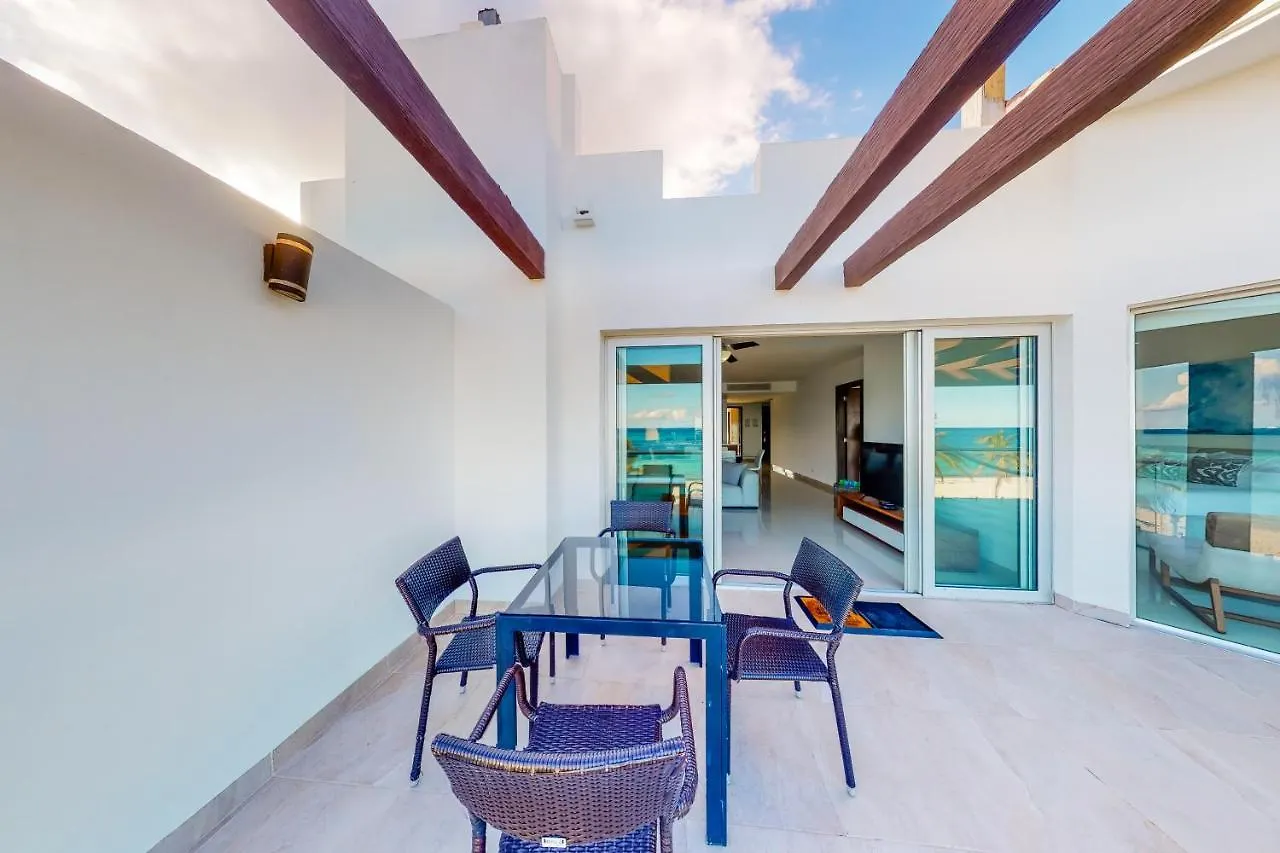 Casa Altamar Penthouse Oceanfront 123 Norte @ Mareazul Beachfront Apartment Playa del Carmen Mexico